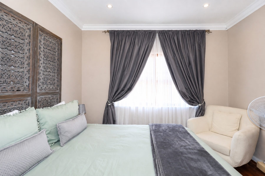 3 Bedroom Property for Sale in Waves Edge Western Cape